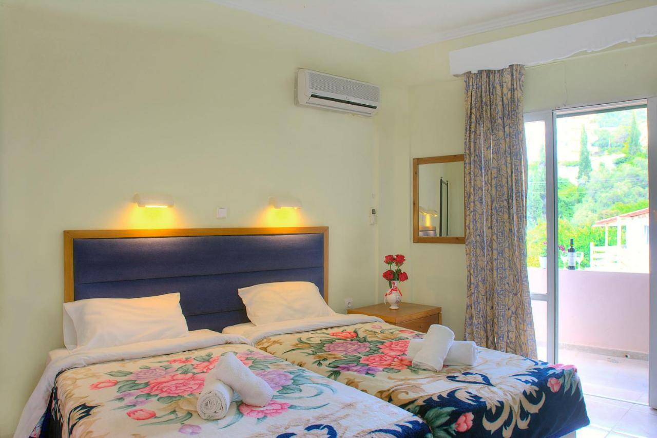 Delphi Aparthotel อากิออส กอร์ดิออส ภายนอก รูปภาพ