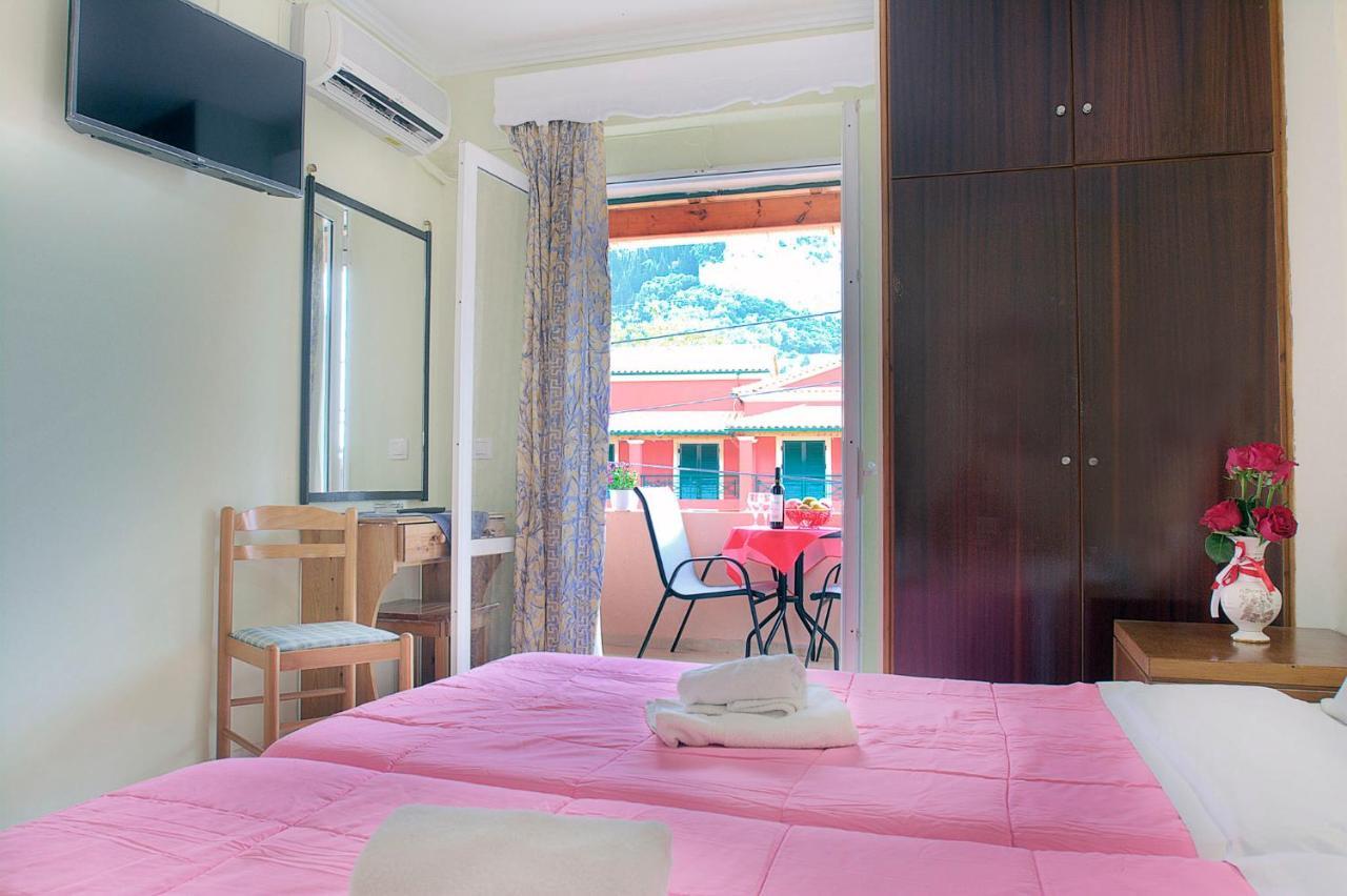 Delphi Aparthotel อากิออส กอร์ดิออส ภายนอก รูปภาพ